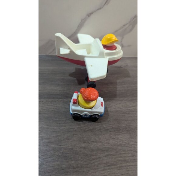 Fisher-Price Little People Vintage Airplane & Car Playset W/ Figures Fun Retro C - Picture 6 of 9
